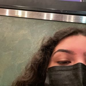 Meet your Posher, Vanessa